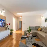 Lavanda With Private Pool Apartamento *